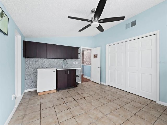 5645 CHURCHILL DOWNS ROAD, Sarasota, FL 34241