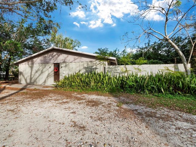 5645 CHURCHILL DOWNS ROAD, Sarasota, FL 34241