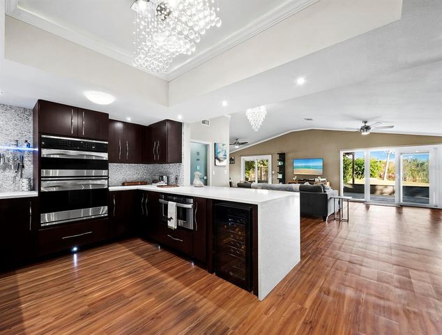 5645 CHURCHILL DOWNS ROAD, Sarasota, FL 34241