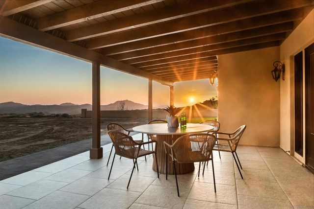 19185 Via Cuesta, Ramona, CA 92065