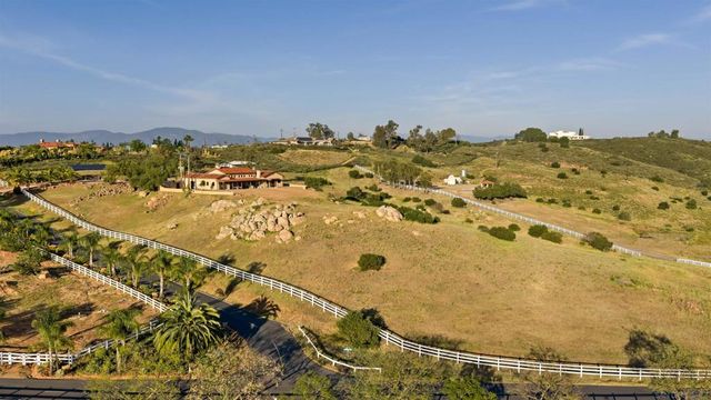 19185 Via Cuesta, Ramona, CA 92065