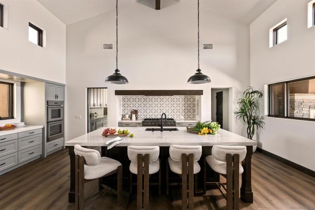 19185 Via Cuesta, Ramona, CA 92065