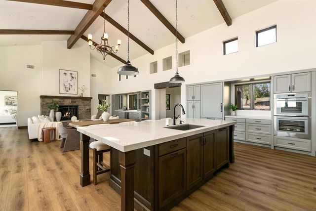 19185 Via Cuesta, Ramona, CA 92065