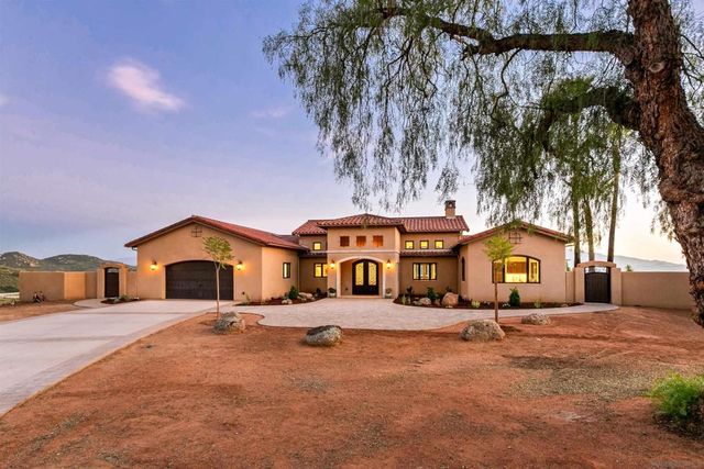 19185 Via Cuesta, Ramona, CA 92065