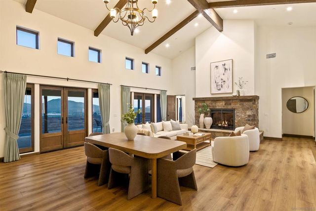 19185 Via Cuesta, Ramona, CA 92065