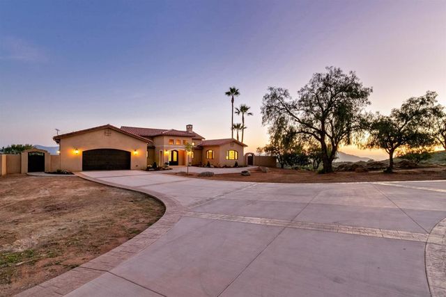 19185 Via Cuesta, Ramona, CA 92065