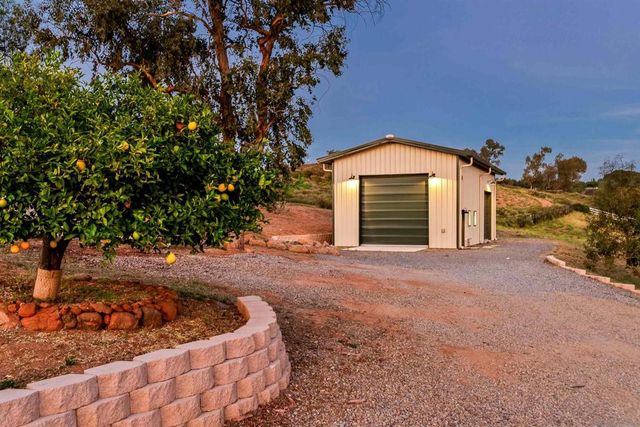 19185 Via Cuesta, Ramona, CA 92065