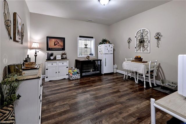 6908 Chancery LN, Williamsburg, VA 23188