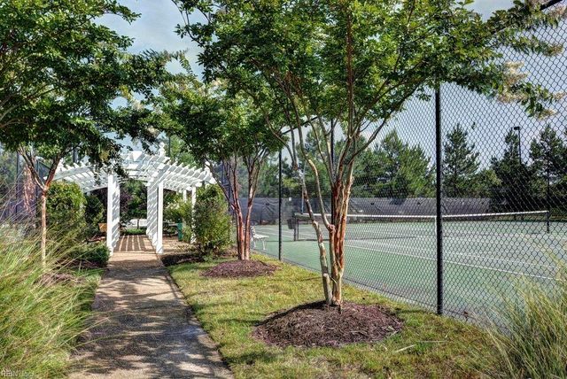 6908 Chancery LN, Williamsburg, VA 23188