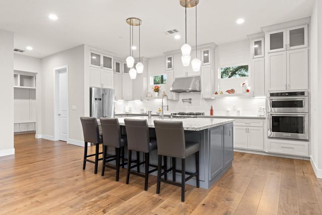 1920 Coyote Ct, Auburn, CA 95603