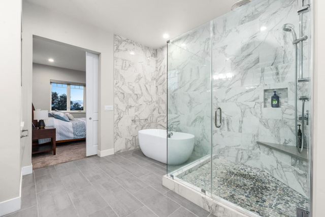 1920 Coyote Ct, Auburn, CA 95603
