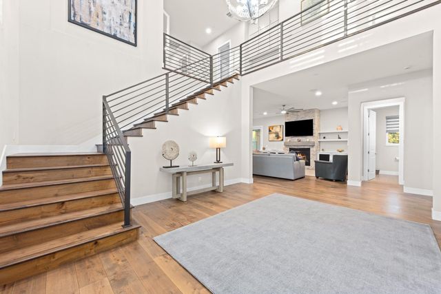 1920 Coyote Ct, Auburn, CA 95603