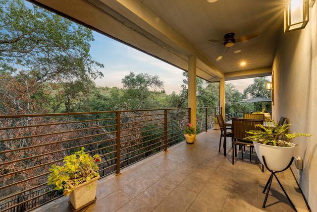 1920 Coyote Ct, Auburn, CA 95603