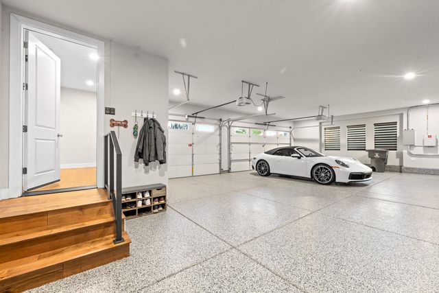 1920 Coyote Ct, Auburn, CA 95603