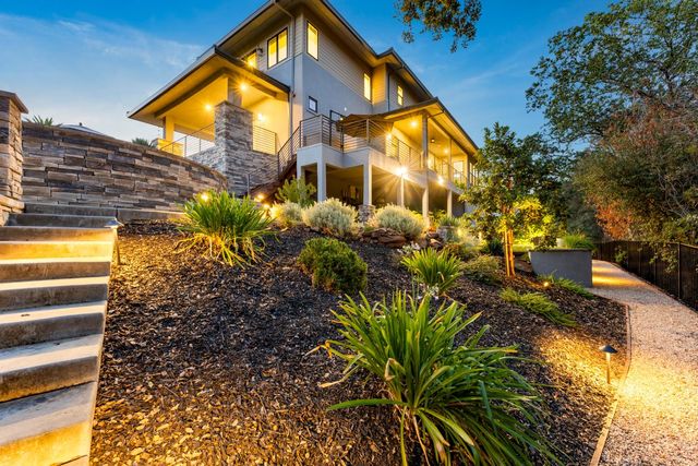 1920 Coyote Ct, Auburn, CA 95603