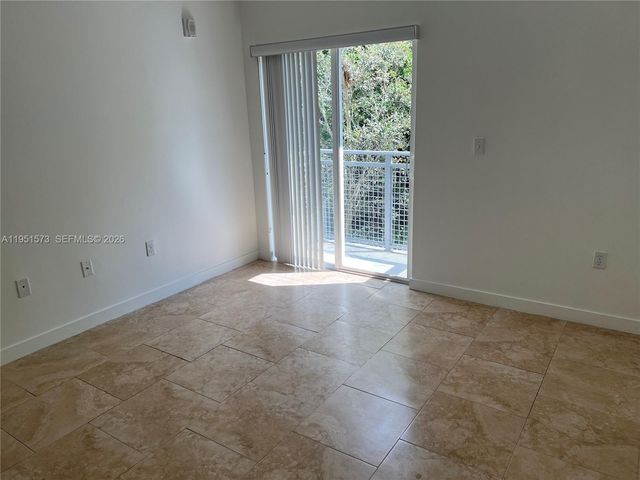 7941 W 2nd Ct 204, Hialeah, FL 33014