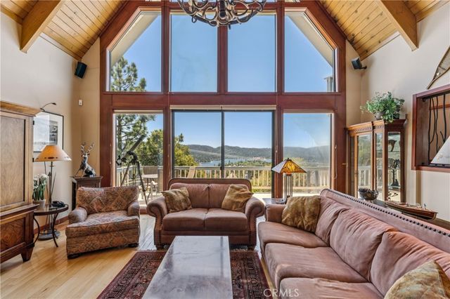1369 Yellowstone, Lake Arrowhead, CA 92352