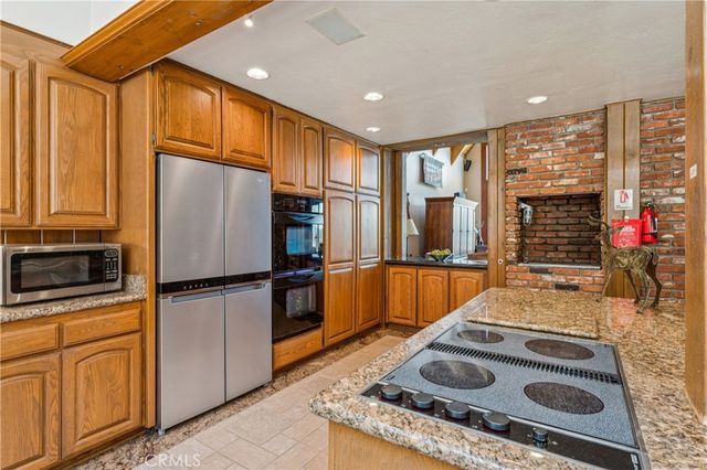 1369 Yellowstone, Lake Arrowhead, CA 92352