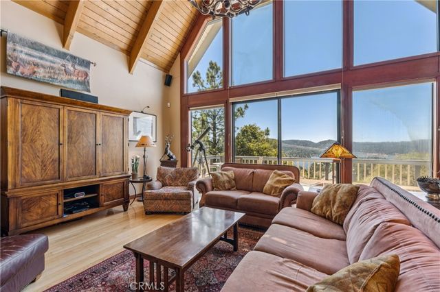 1369 Yellowstone, Lake Arrowhead, CA 92352
