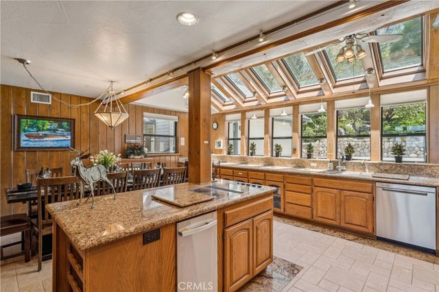 1369 Yellowstone, Lake Arrowhead, CA 92352
