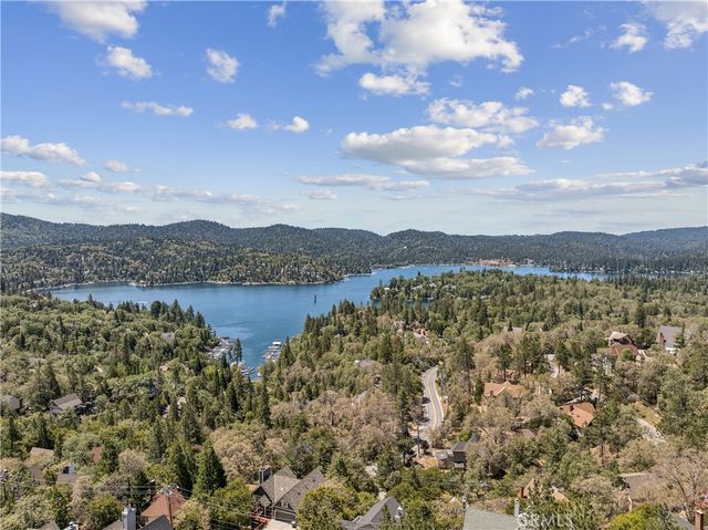 1369 Yellowstone, Lake Arrowhead, CA 92352