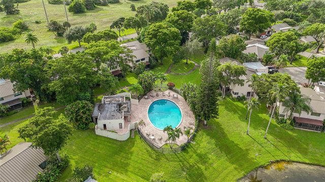 5614 Hammock Ln 113, Fort Lauderdale, FL 33319