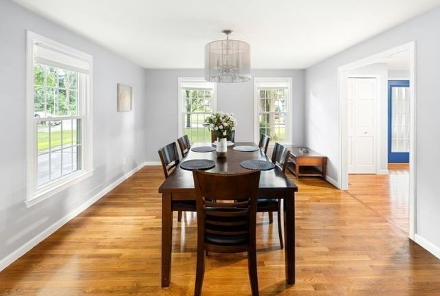 14 Dotty Ann Dr, Framingham, MA 01701