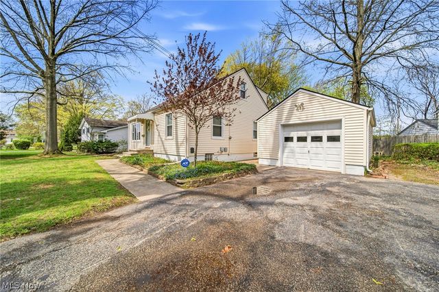 7857 Emery Circle, Mentor, OH 44060