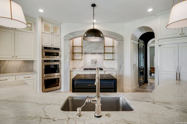 2011 Sauvignon, San Antonio, TX 78258