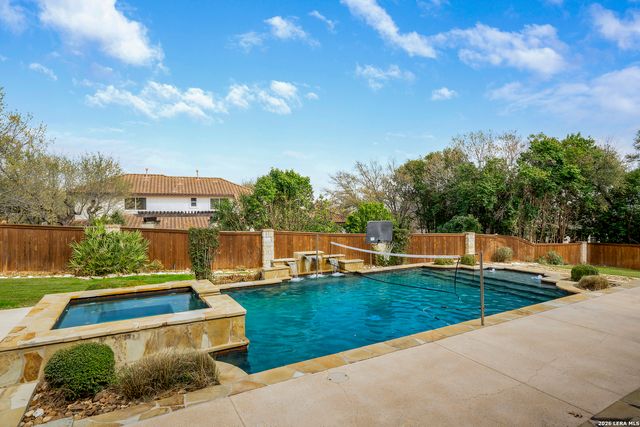 2011 Sauvignon, San Antonio, TX 78258