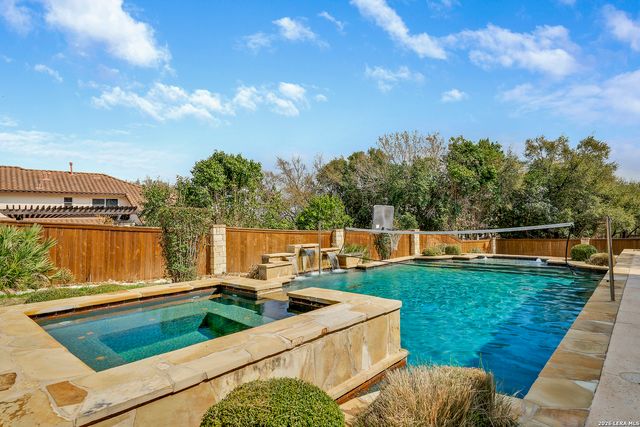 2011 Sauvignon, San Antonio, TX 78258