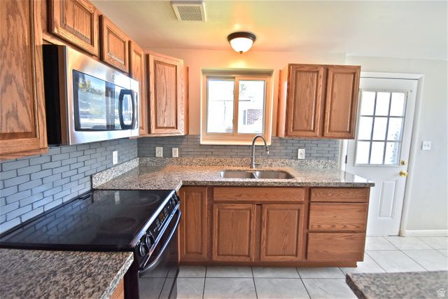 2648 W 5750 S, Roy, UT 84067