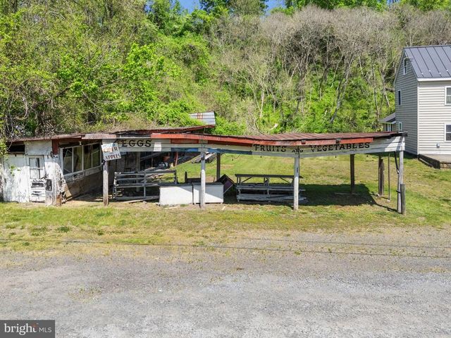 11947 LEE HWY, Sperryville, VA 22740