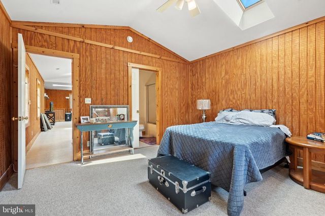 11947 LEE HWY, Sperryville, VA 22740