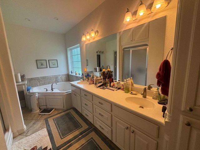 308 Willow Creek Dr, Walters, OK 73527