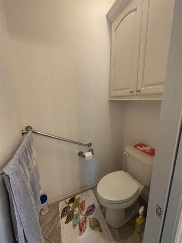 308 Willow Creek Dr, Walters, OK 73527