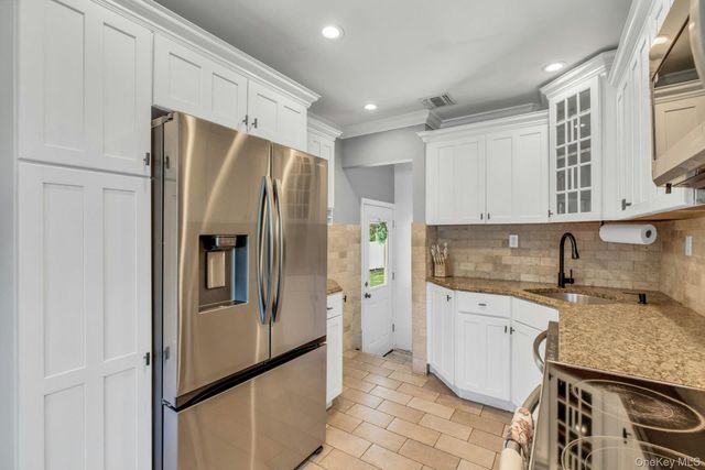 360 McConnell Avenue, Bayport, NY 11705