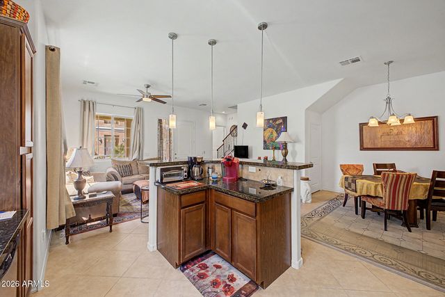 121 N CALIFORNIA Street 17, Chandler, AZ 85225