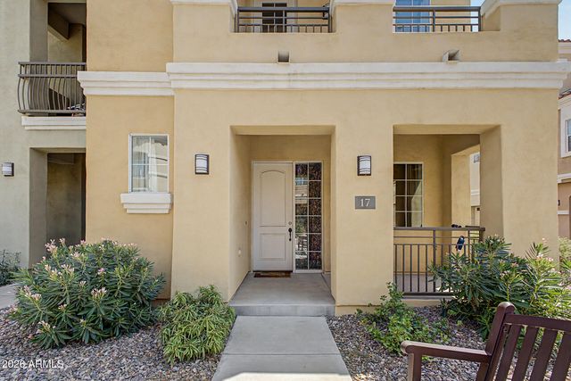 121 N CALIFORNIA Street 17, Chandler, AZ 85225
