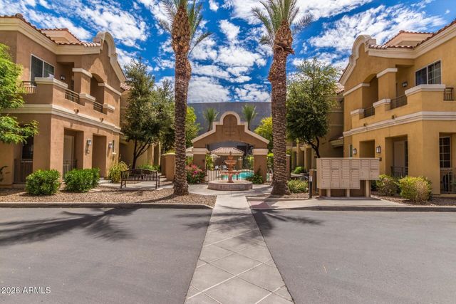 121 N CALIFORNIA Street 17, Chandler, AZ 85225