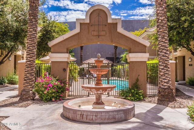 121 N CALIFORNIA Street 17, Chandler, AZ 85225