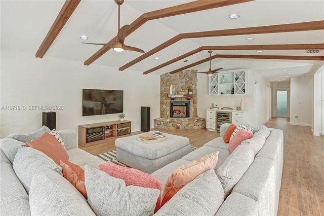 9988 SW 126th Ter, Miami, FL 33176