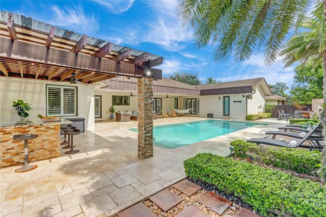 9988 SW 126th Ter, Miami, FL 33176