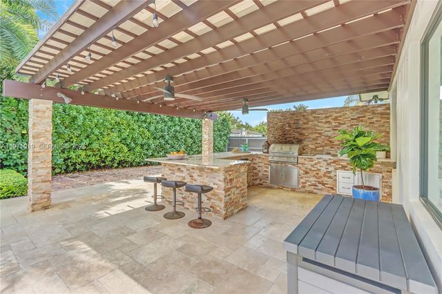 9988 SW 126th Ter, Miami, FL 33176