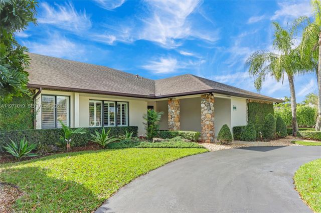 9988 SW 126th Ter, Miami, FL 33176