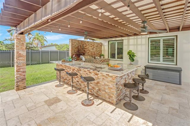 9988 SW 126th Ter, Miami, FL 33176