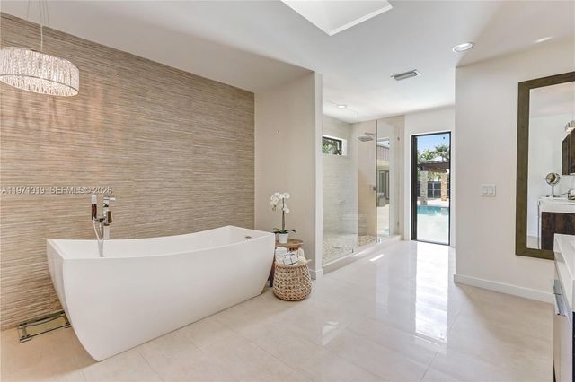 9988 SW 126th Ter, Miami, FL 33176