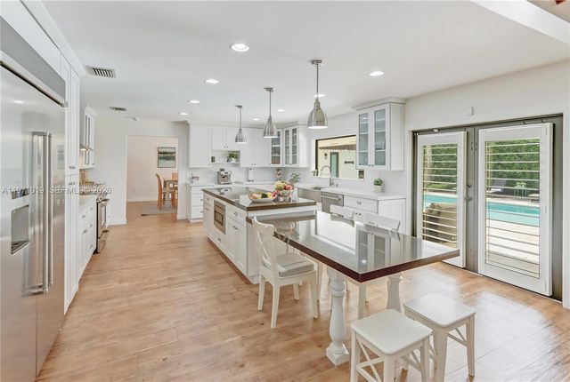 9988 SW 126th Ter, Miami, FL 33176