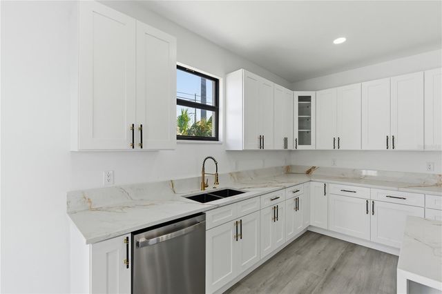 5120 65TH AVENUE N, Pinellas Park, FL 33781