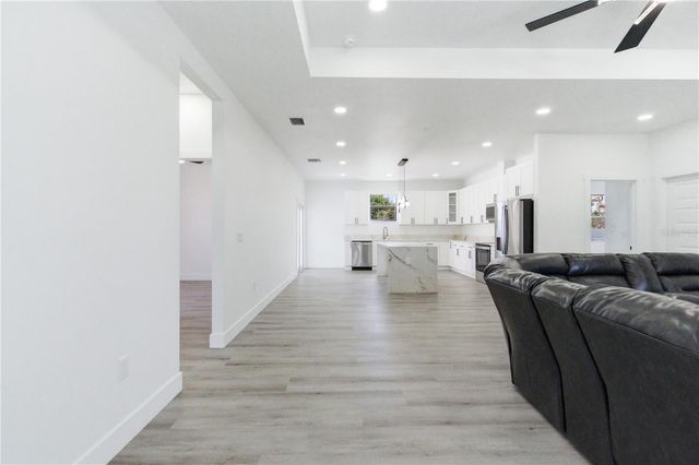 5120 65TH AVENUE N, Pinellas Park, FL 33781